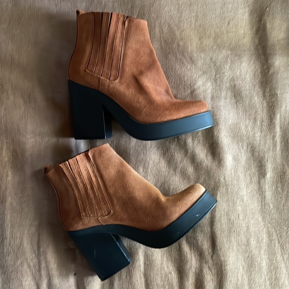 Miista Suede Ankle Boots 39 - Picture 5 of 5